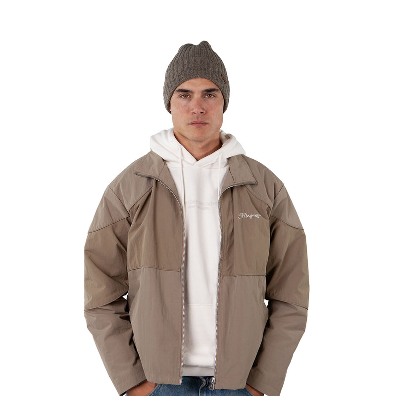 Crafted from 100% soft virgin wool, the Haakon men’s beanie, in Brown, delivers luxurious comfort and enduring warmth. Its rib-knit precision ensures a snug, secure fit—perfect for icy commutes or mountain strolls. Inside, a plush polyester fleece headband provides itch-free coziness while keeping chills at bay. Buy now at ICEGRIPPER.