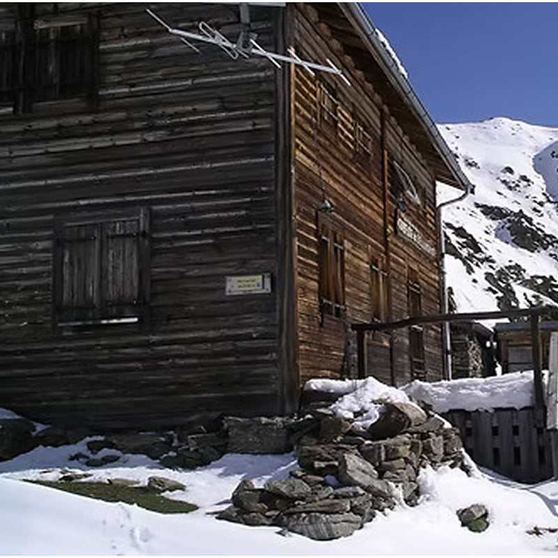 The Mountain Hut Book