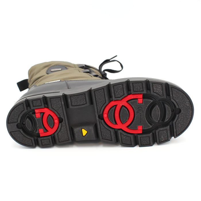 This version of the Taylor in Olive, features our signature OC System retractable ice grips built into the sole. Flip them out when it's slippery, tuck them away when it’s not – perfect for switching from snowy pavements to frosty country walks without missing a beat. Buy now at ICEGRIPPER.