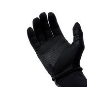 Active Light Tech Glove in Black. Showing gloves silicone plam and thumb, for improved grip. Also demonstrates shape and fit when worn and in use. Buy now at ICEGRIPPER.