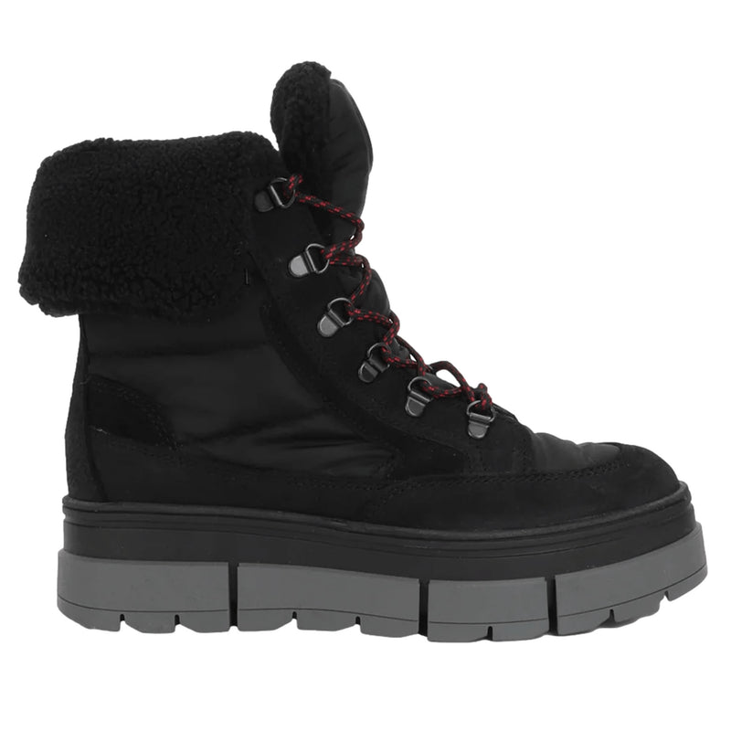 The Henta OC is fully waterproof and seam-sealed, so slush, snow, and sleet stay outside where they belong. Buy now at ICEGRIPPER.