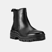 Three-quarter view of the Ilves Harads Black men's leather Chelsea winter boot.