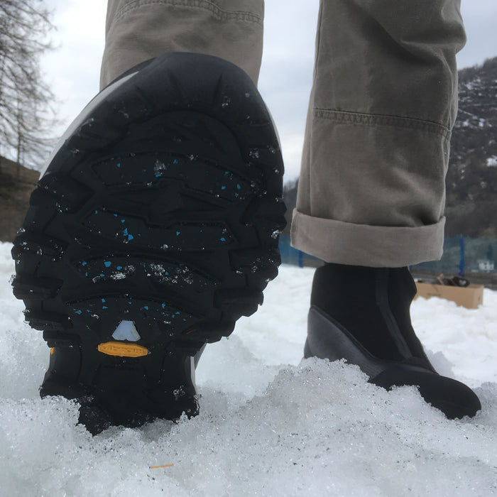 Tamaskan grips on any wet and cold surface – snow, ice, even wet ice